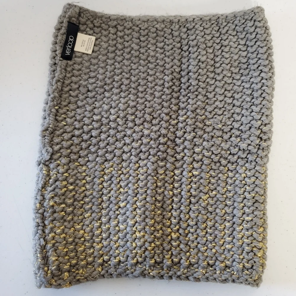 Verloop Knit Hat and Neck Scarf Set Gray and Metallic Slouchy Skull Cap Cowl